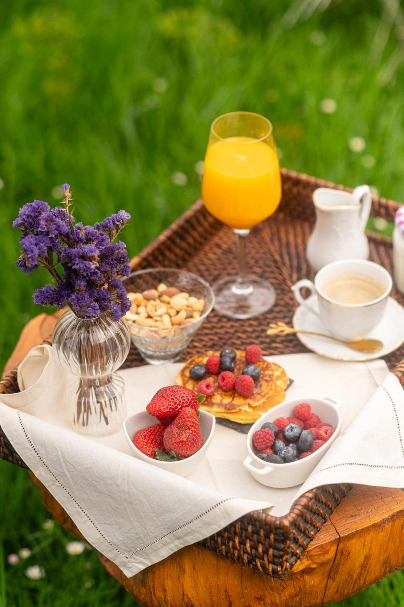 Kh Suites, Breakfast & Laundry Homestay *