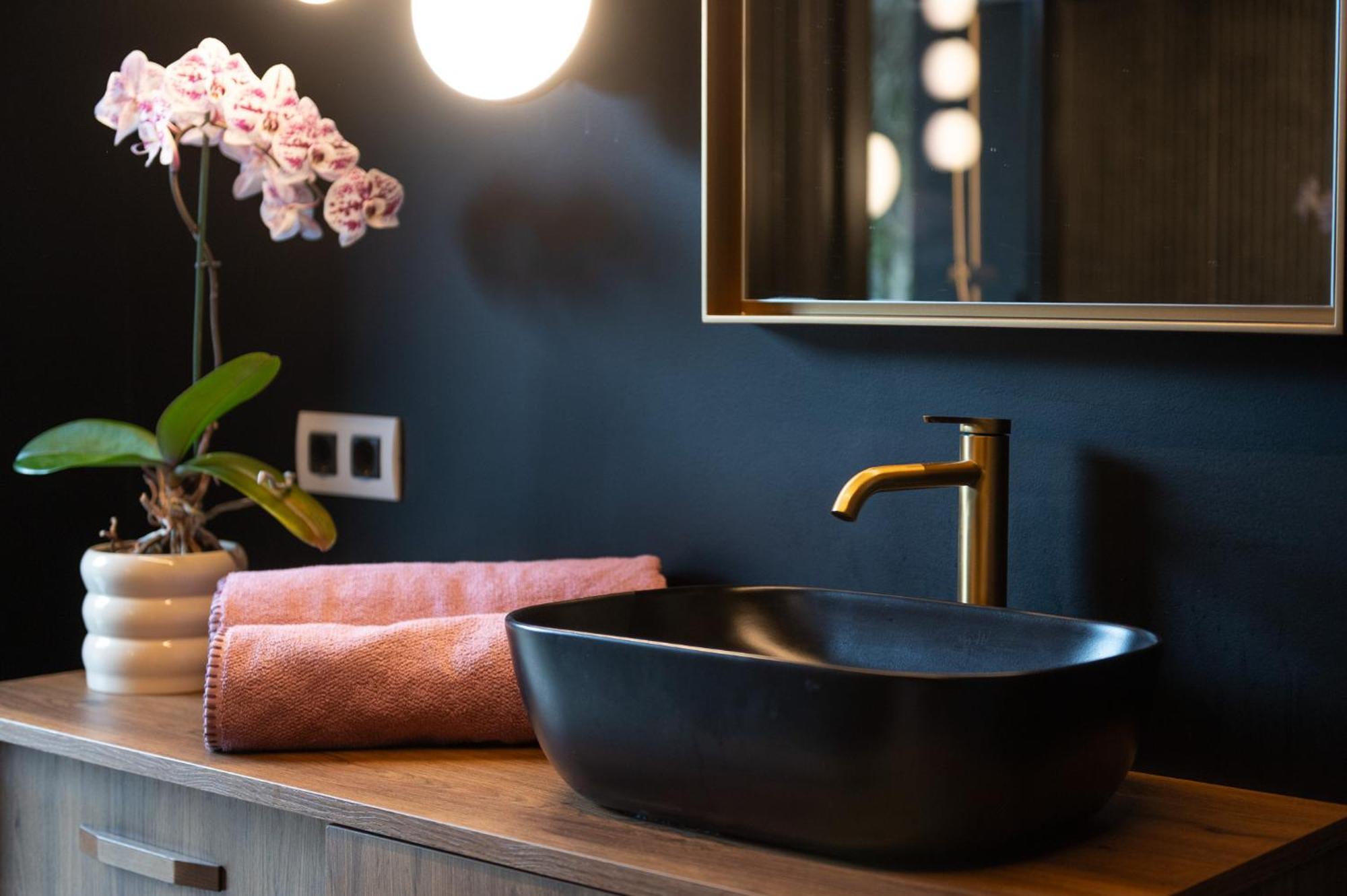 Accommodatie bij particulieren Kh Suites, Breakfast & Laundry Lb0530