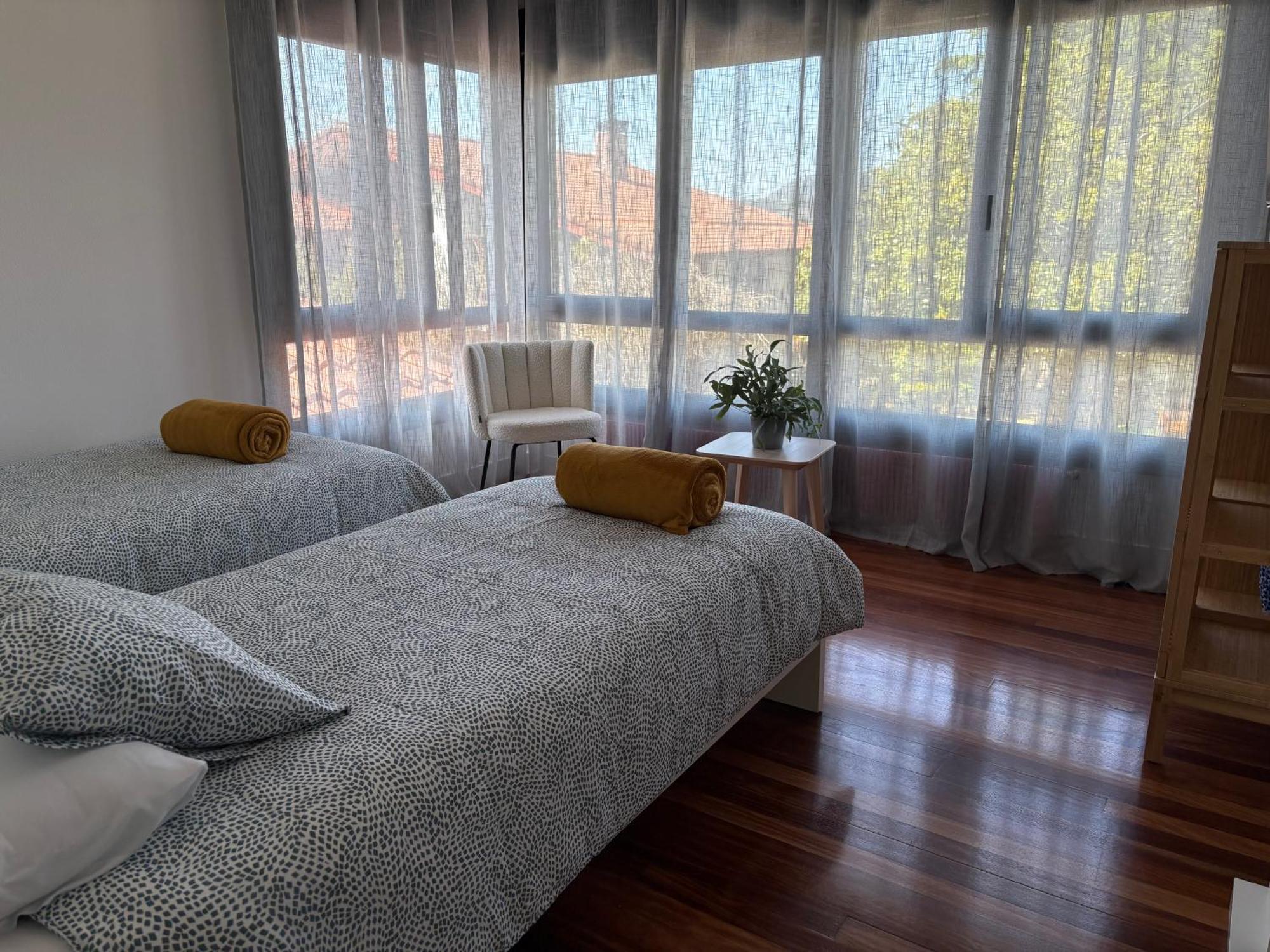 Homestay Kh Suites, Breakfast & Laundry *