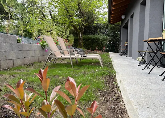 Kh Lezama Suites, Breakfast & Laundry